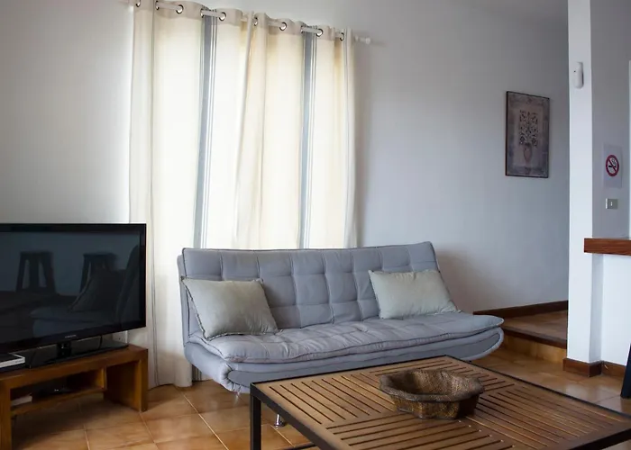 Frente Al Mar - Puerto De Gigantes *